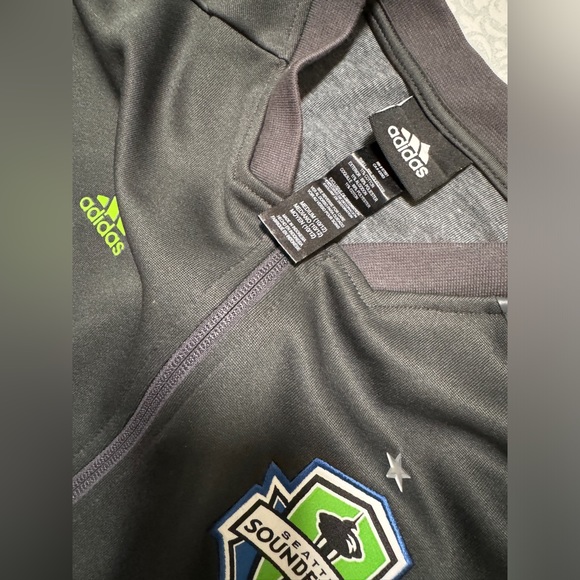 Sounders FC Zip Up - Picture 3 of 5